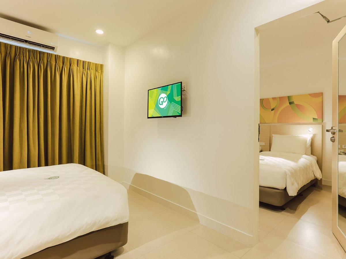 Go Hotels Manila Airport Road Paranaque City Eksteriør billede