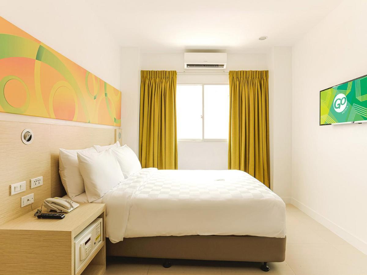 Go Hotels Manila Airport Road Paranaque City Eksteriør billede