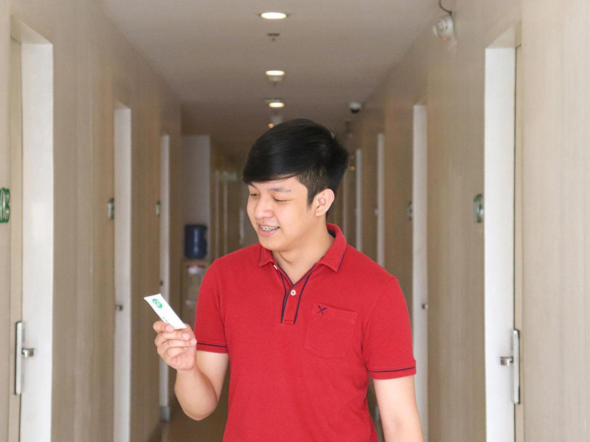 Go Hotels Manila Airport Road Paranaque City Eksteriør billede