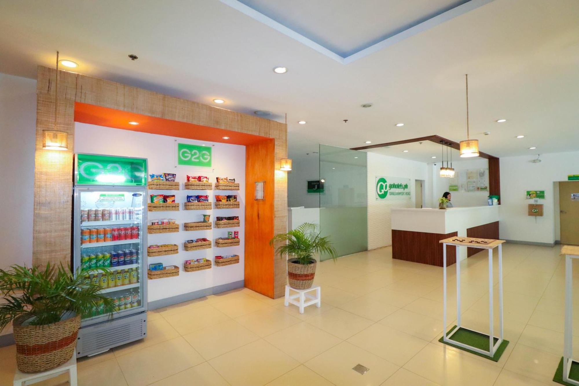 Go Hotels Manila Airport Road Paranaque City Eksteriør billede
