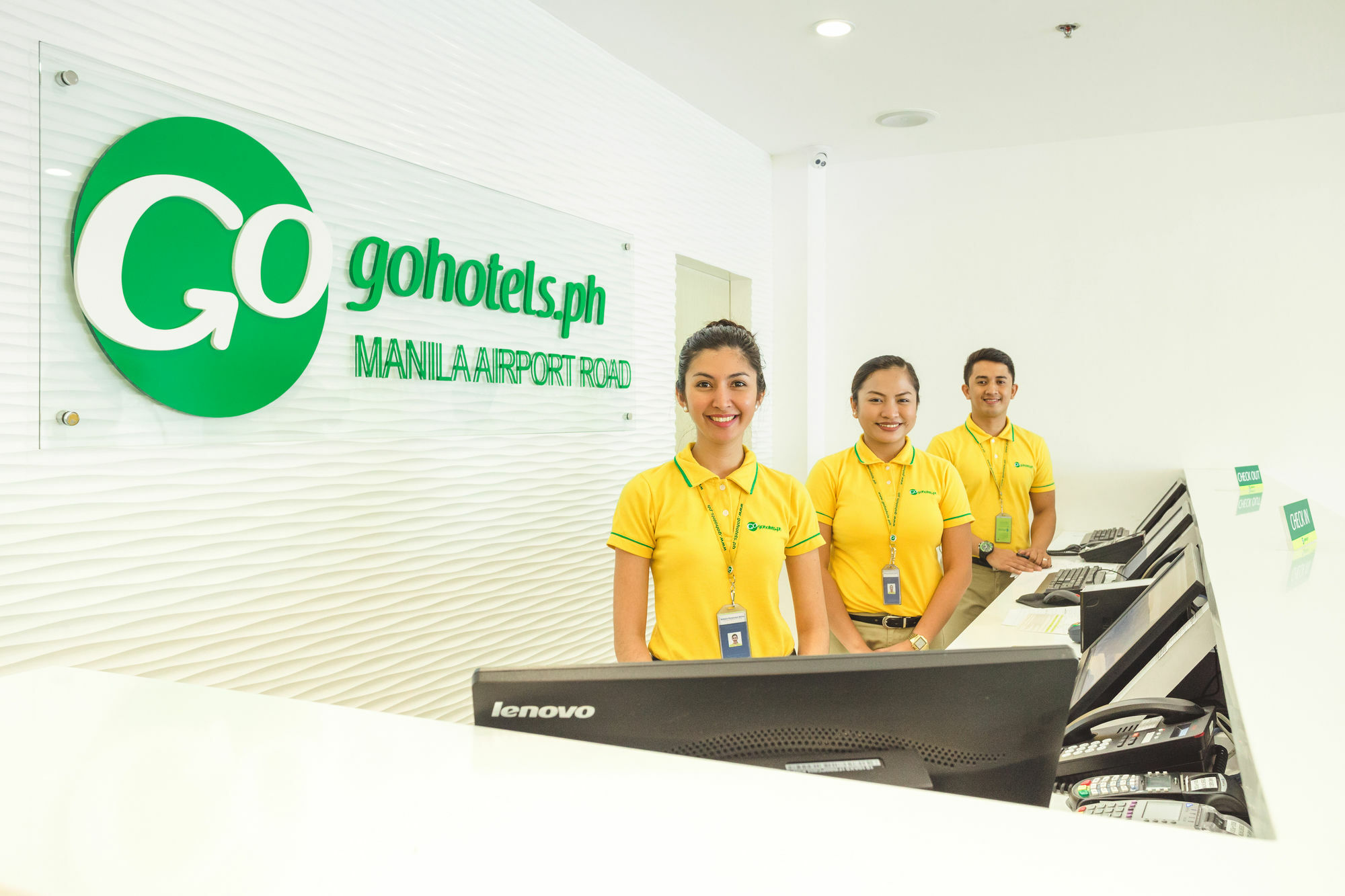 Go Hotels Manila Airport Road Paranaque City Eksteriør billede
